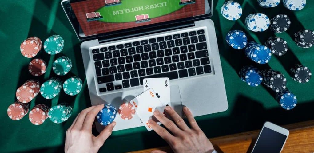 Online Casino Laptop Chips Smartphone 1366 768 E1623172658266.jpg